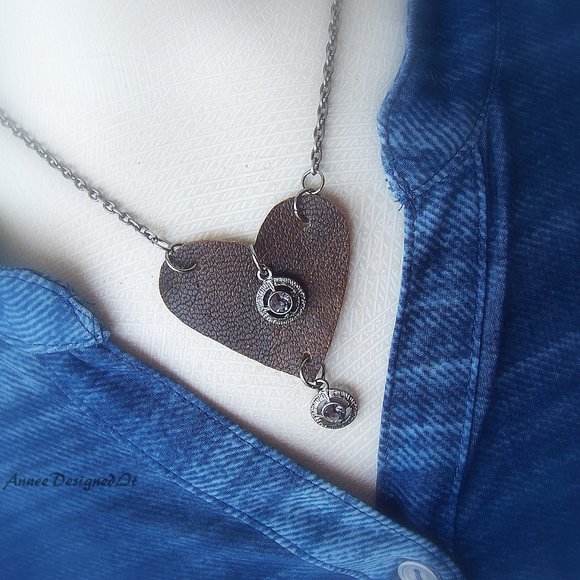 Leather Heart Necklace - Picture 2 of 4